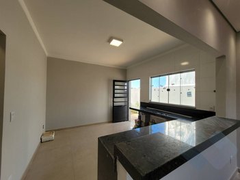 house em Rua Roberto Peguinelli, Residencial Paratodos - Botucatu - SP