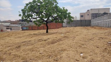 land_lot em Avenida Valência, Setor Três Marias - Goiânia - GO