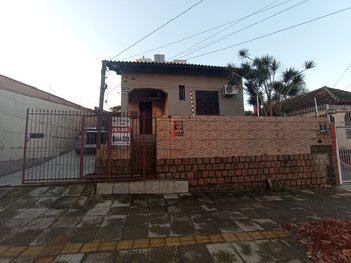 house em Rua Felipe de Noronha, Marechal Rondon - Canoas - RS