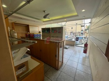 commercial_building em Rua Adolfo Torricelli, Vila Vianelo - Jundiaí - SP