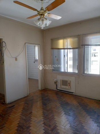 apartment em Avenida Venâncio Aires, Cidade Baixa - Porto Alegre - RS
