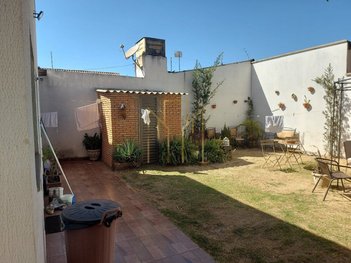 house em Rua Augusto Rushi, São Jorge - Uberlândia - MG