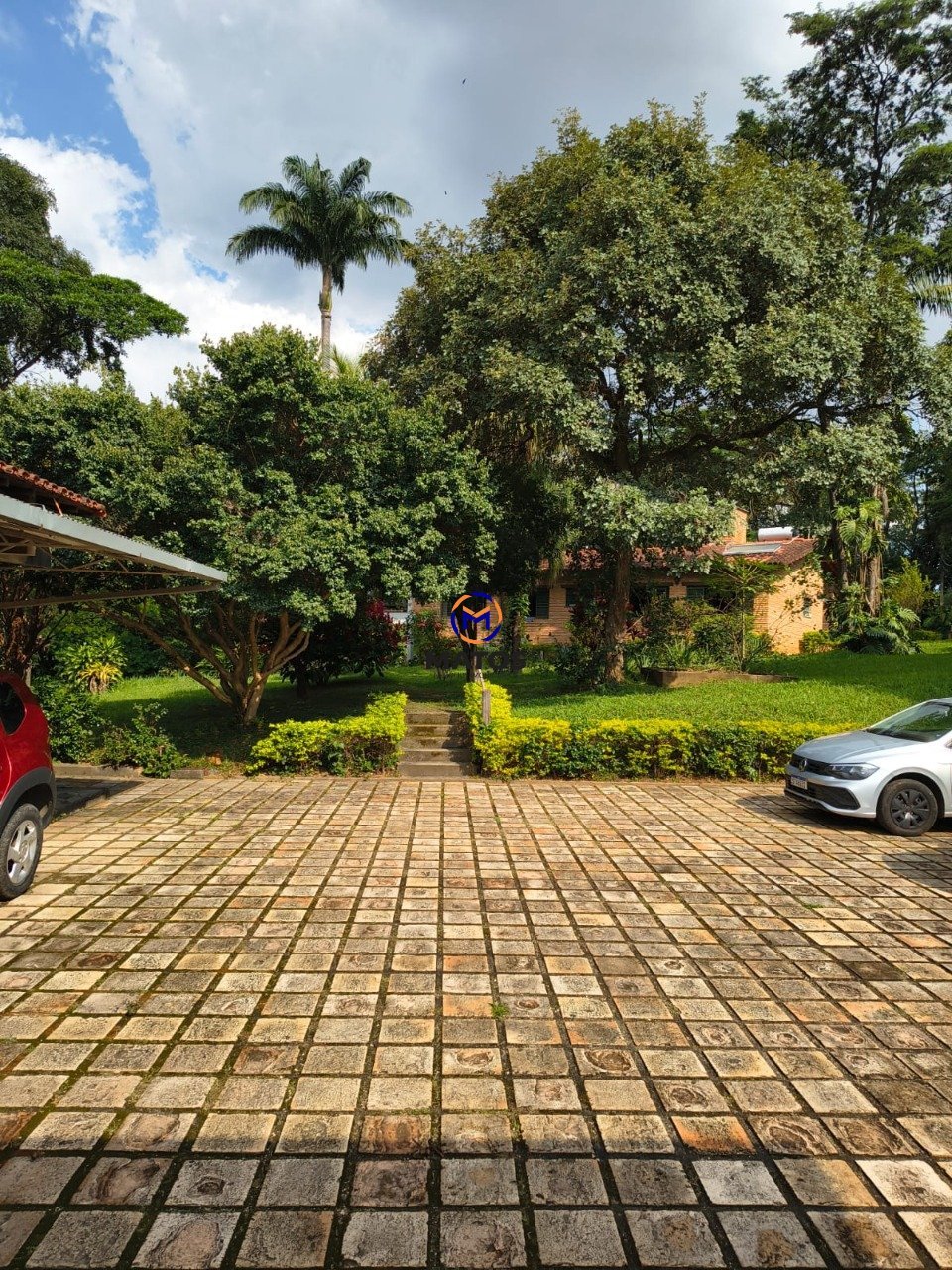 Casa com 3 quartos — Braúnas, Belo Horizonte