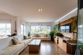 house em Rua Itaquera, Pacaembu - São Paulo - SP