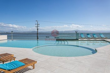 apartment em Estrada Haroldo Soares Glavan, Cacupé - Florianópolis - SC