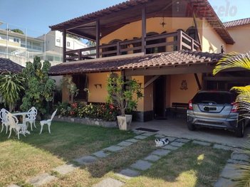 house em Avenida Roberto Silveira, Flamengo - Maricá - RJ