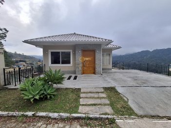 house em Estrada Isaías Vidal, Albuquerque - Teresópolis - RJ