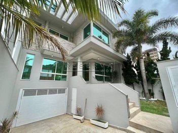 house em Rua Conselheiro Júlio Kumm, Praia Brava de Itajaí - Itajaí - SC