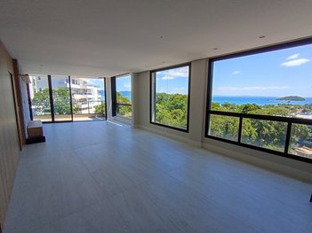 apartment em Rodovia Tertuliano Brito Xavier, Jurerê - Florianópolis - SC