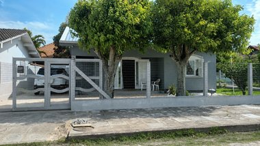 house em Rua Pinheiro Machado, Centro - Tramandaí - RS