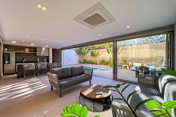 house em Avenida Honório Alvares Penteado, Tamboré - Santana de Parnaíba - SP