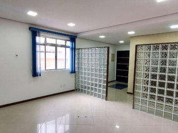 office em Doutor Pedro Lessa, Embaré - Santos - SP