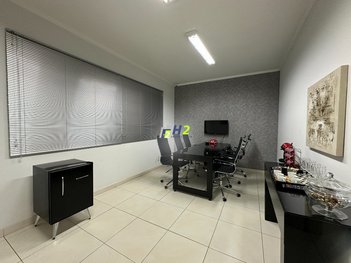 commercial_building em Engenheiro Saint Martin, Vila Santa Tereza - Bauru - SP