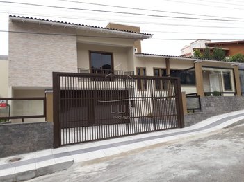 house em Rua Senador Milton Campos, Coqueiros - Florianópolis - SC
