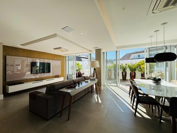 apartment em Rua Dario João de Souza, Jurerê - Florianópolis - SC