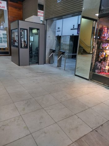 office em dos Andradas, Centro Histórico - Porto Alegre - RS