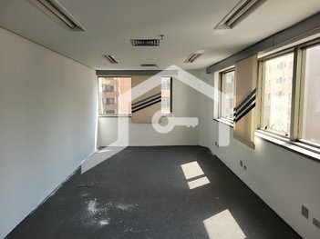 office em Artur de Azevedo, Pinheiros - São Paulo - SP