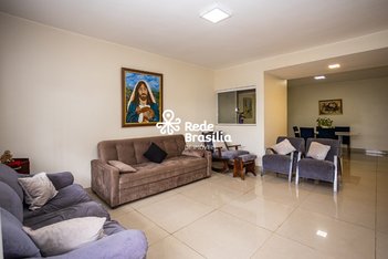 house em QE 13 Conjunto E, Guará II - Brasília - DF