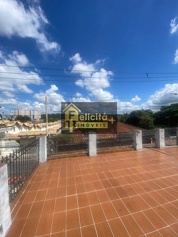 house em Avenida Victório Fornazaro, Vila Sul Americana - Carapicuíba - SP