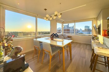 apartment em Rua Hugo Ribeiro, Menino Deus - Porto Alegre - RS
