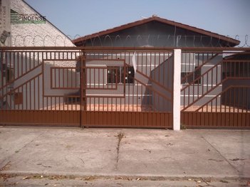 house em Rua Aristides Pires, Residencial Comercial Cidade Vista Alegre - Pindamonhangaba - SP