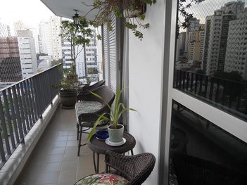apartment em Rua Juquis, Indianópolis - São Paulo - SP