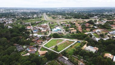 land_lot em SHA Conjunto 3 Chácara 42, Setor Habitacional Arniqueira (Águas Claras) - Brasília - DF