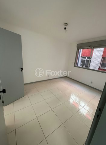 apartment em Rua Professor Gastão Dias de Castro, Jardim do Salso - Porto Alegre - RS