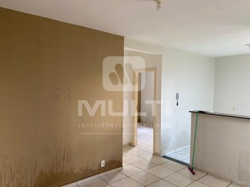 apartment em Rua Francisco Rodrigues Serralha, Chácaras Tubalina e Quartel - Uberlândia - MG