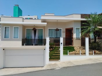 house em Rua Jose Gomes de Lucena, Centro - Barra Velha - SC