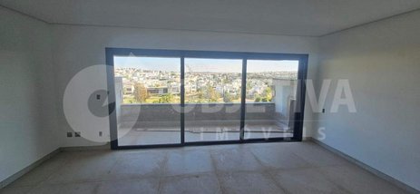 apartment em Rua Cora Pavan de Oliveira Caparelli, Loteamento Vale dos Vinhedos - Uberlândia - MG