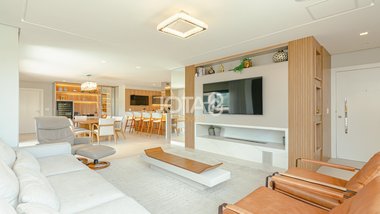 apartment em Rua Paranaguá, Água Verde - Curitiba - PR