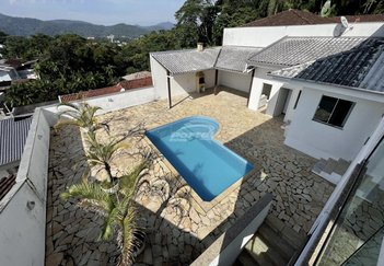 house em Rua General Osório, Água Verde - Blumenau - SC