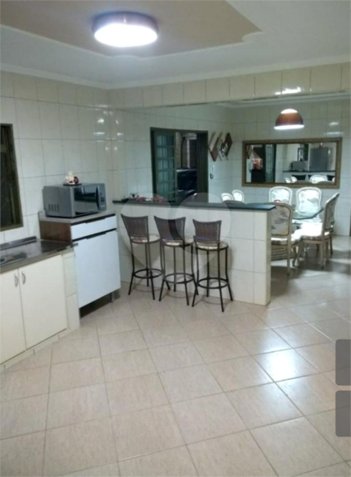 house em Rua Primeiro de Maio, Jardim Dom Henrique - Botucatu - SP