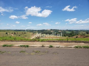 land_lot em Rua Lourdes Carvalho Landi, Residencial Nenê Garpelli - Laranjal Paulista - SP