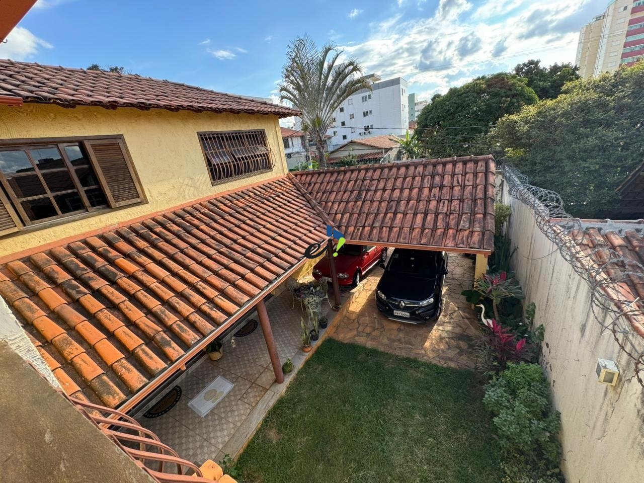 Casa com 8 quartos — Jaraguá, Belo Horizonte