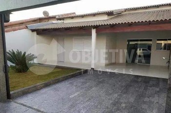 house em Rua Mata dos Pinhais, Granada - Uberlândia - MG