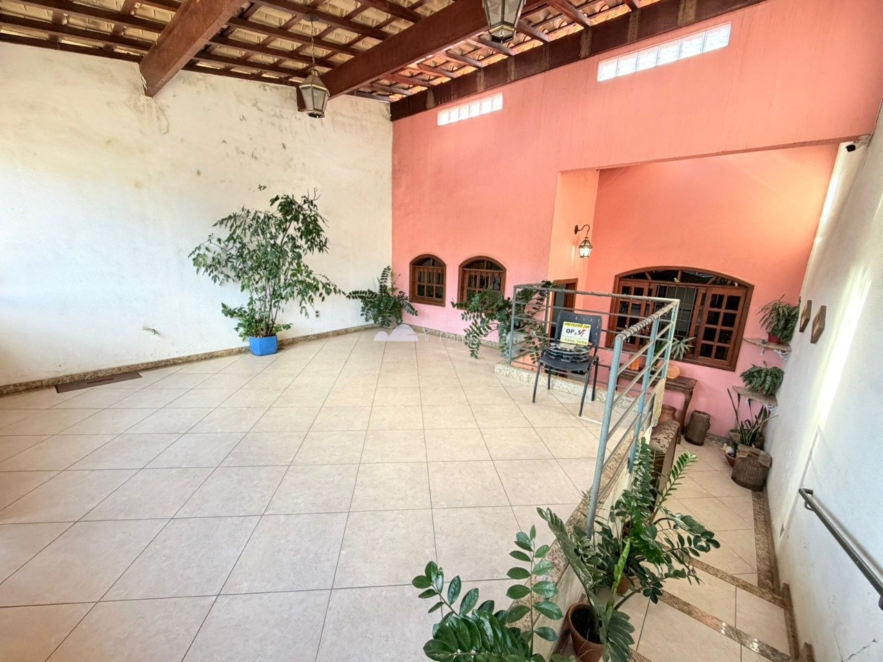 Casa com 4 quartos — Copacabana, Belo Horizonte