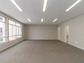 office em Praça Ouvidor Pacheco e Silva, Sé - São Paulo - SP
