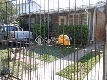 house em Rua Vieira da Cunha, Sarandi - Porto Alegre - RS