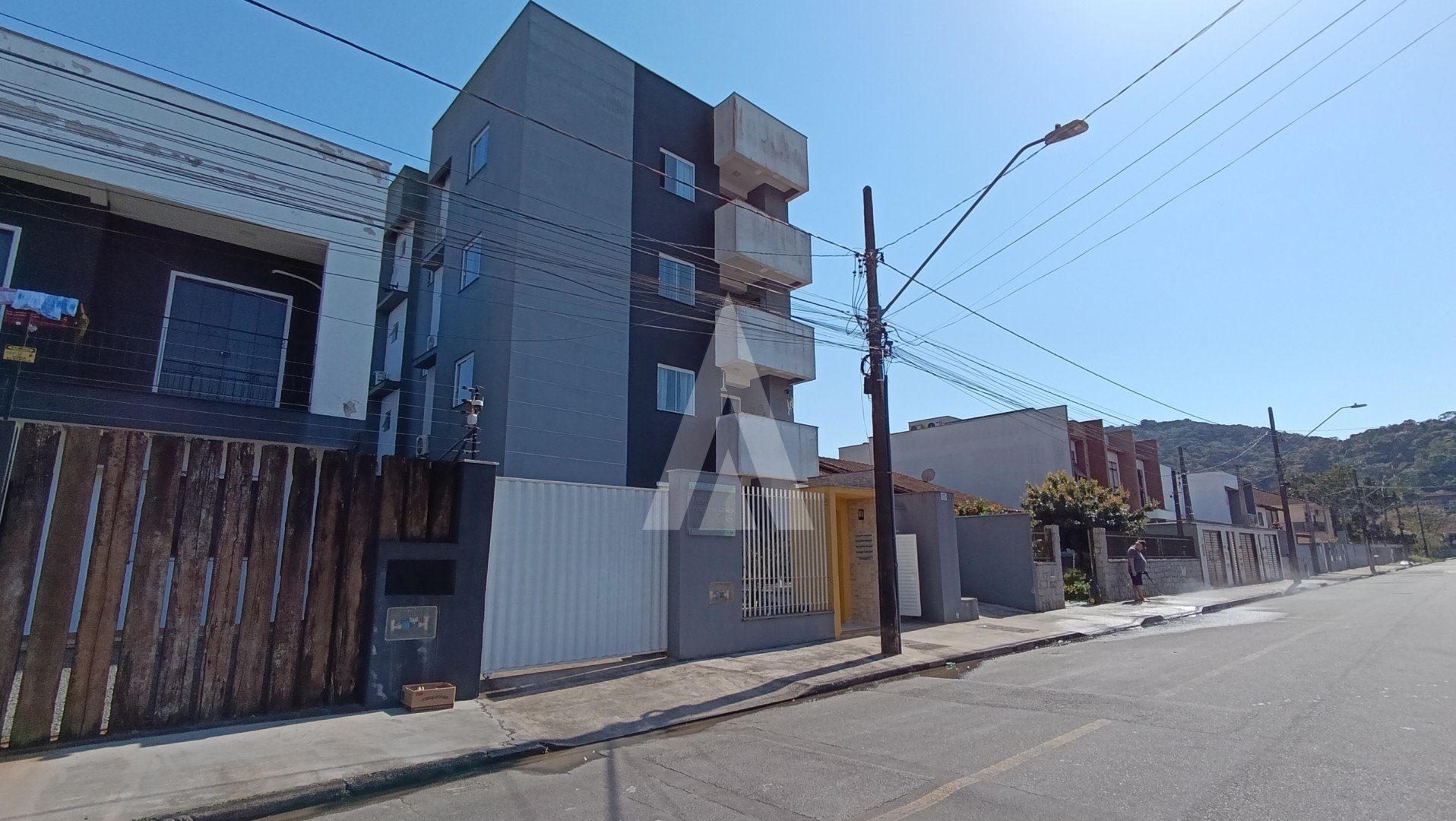 FACHADA 2