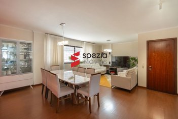 apartment em Rua Doutor Alexandre Gutierrez, Água Verde - Curitiba - PR