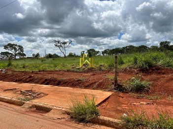 land_lot em Avenida Laerton Paulinelli, Luz - Luz - MG
