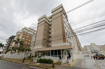 apartment em Rua Carlos Dietzsch, Portão - Curitiba - PR