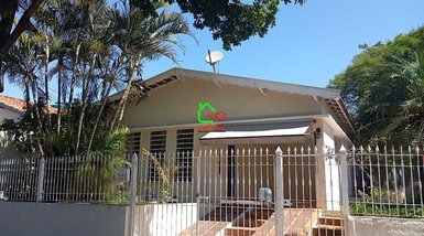 house em Rua Doutor Armando Costa Magalhães, Vila Santo Antônio - Valinhos - SP