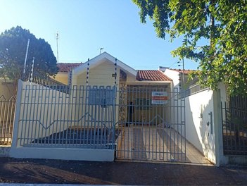 house em Rua Mathias Alonso, Jardim Novo Oásis - Maringá - PR