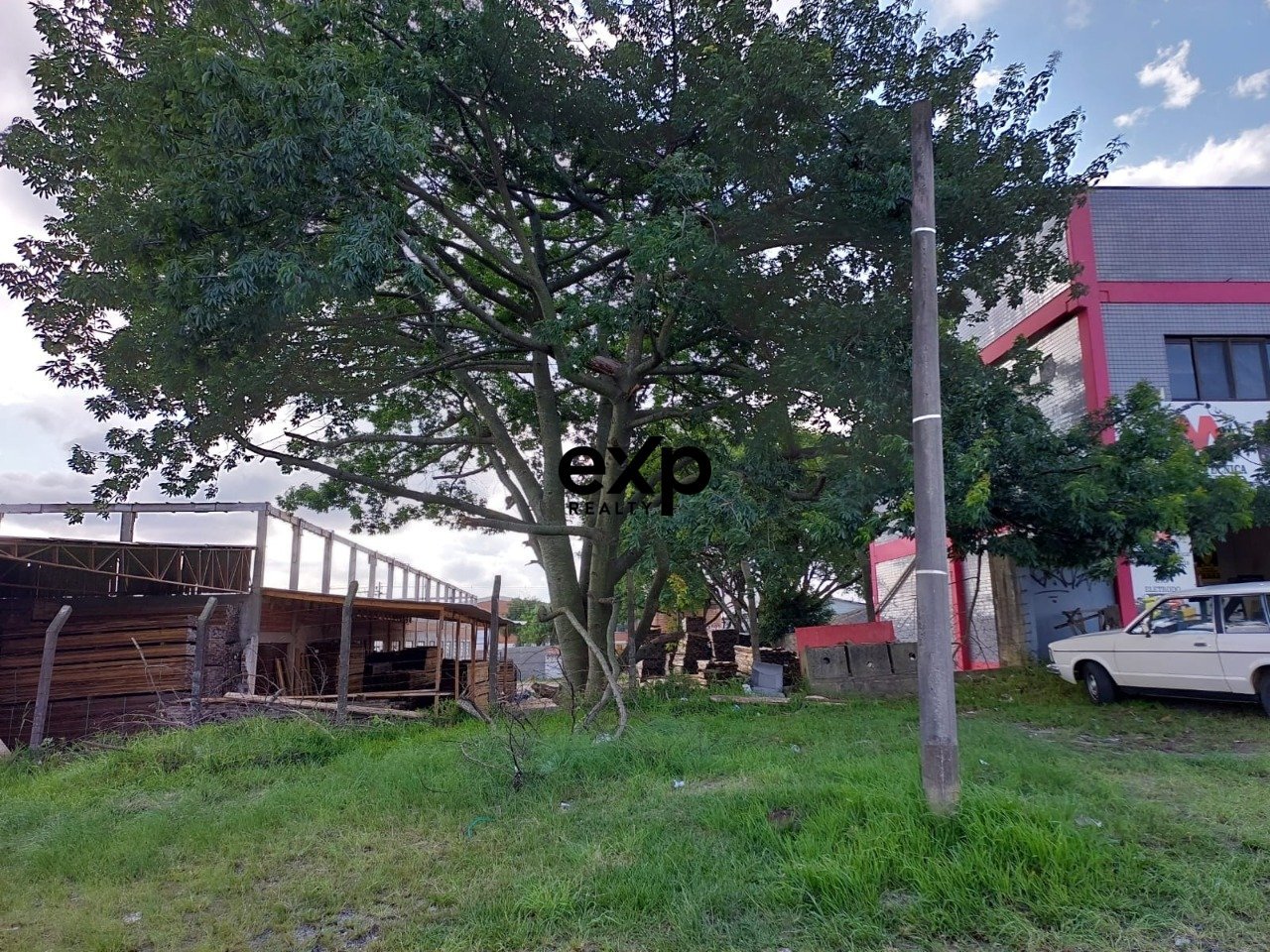 TERRENO AV MARINGA 811 - 03