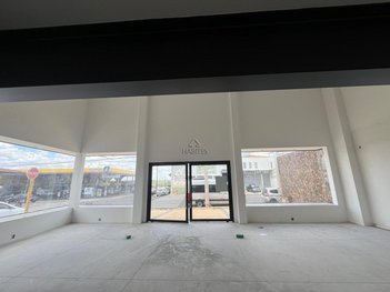 office em Conde de Serra Negra, Vila Maria - Botucatu - SP