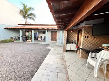 house em Rua Bartolomeu Bueno da Silva, Parque Residencial LS Contente - Lençóis Paulista - SP