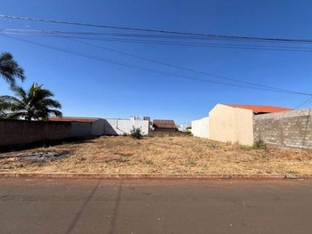 land_lot em Avenida Juscelino Kubitschek, Jardim Vitória - Quirinópolis - GO